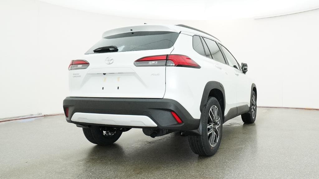 New 2026 Wind Chill Pearl Toyota XLE image 8