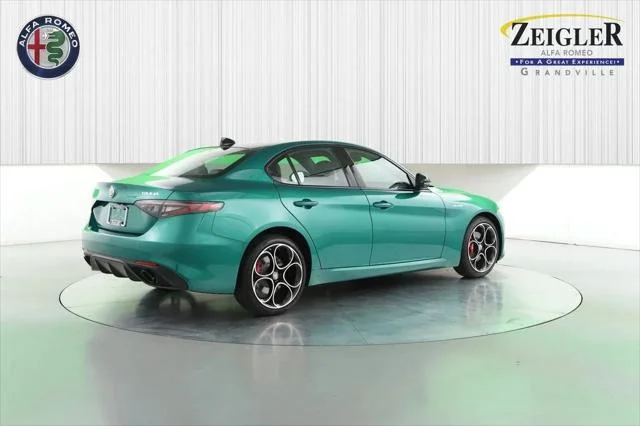 New 2025 Verde (Green) Fangio MetallicExterior Paint Alfa Romeo  image 17