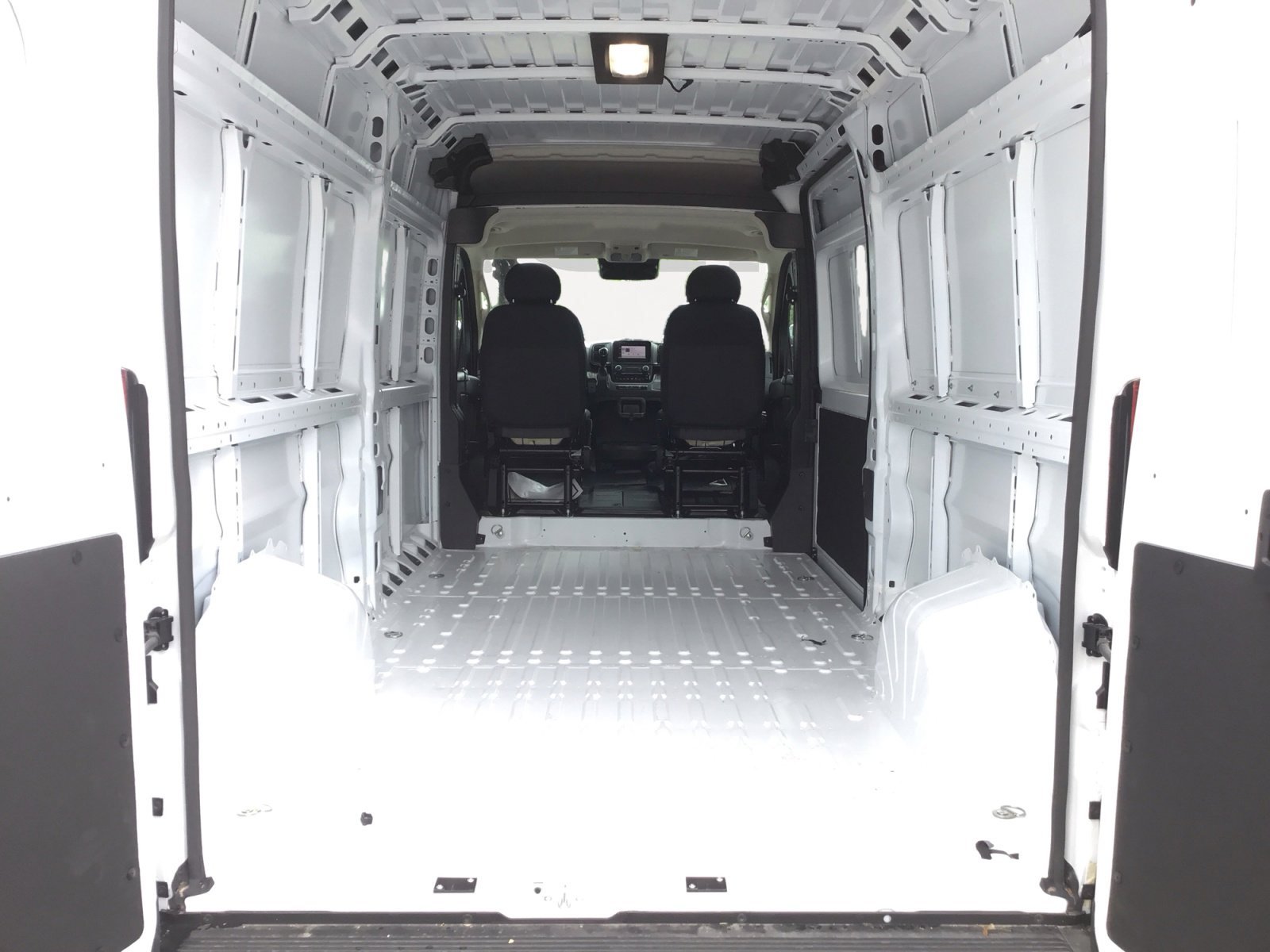 New 2026 Bright White Clearcoat RAM Tradesman image 12