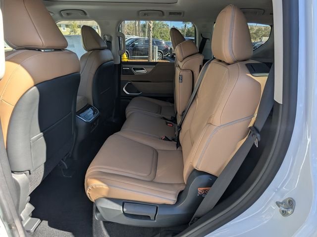 New 2026 RADIANT WHITE INFINITI Luxe 4WD image 13