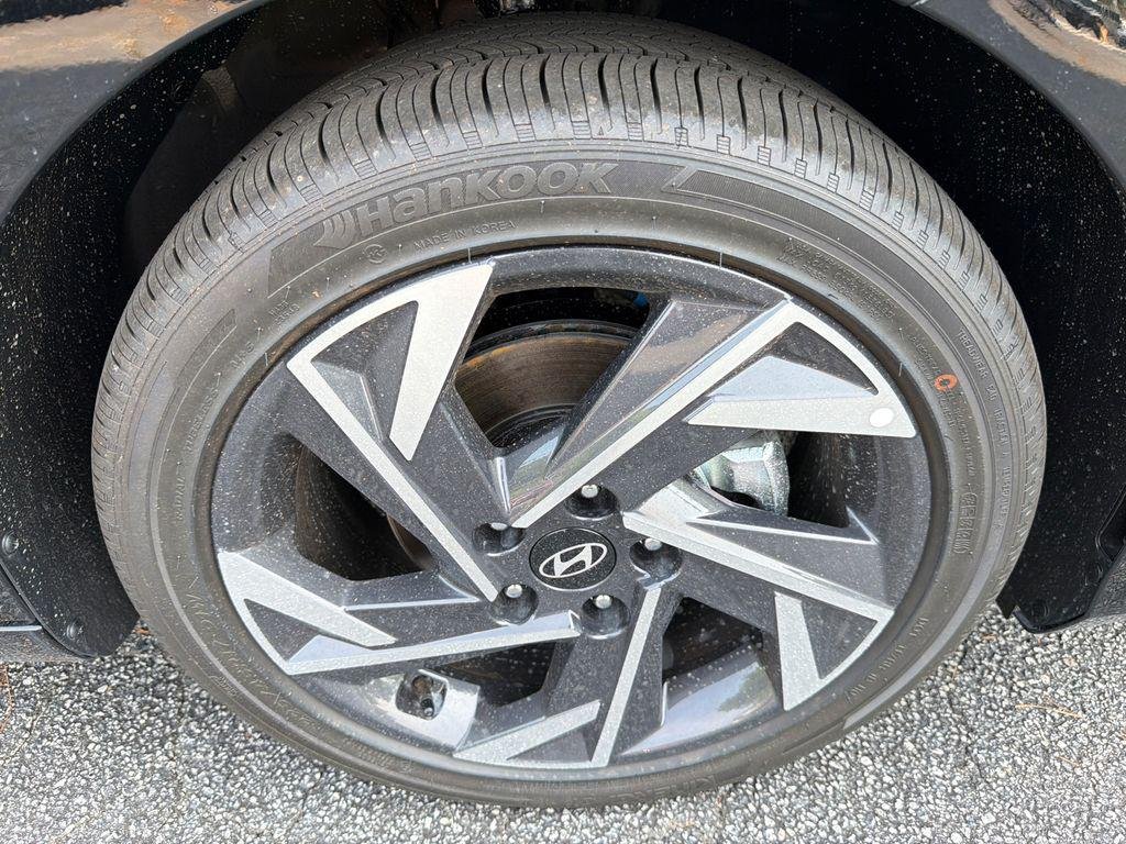 New 2026 Black Hyundai Limited image 12