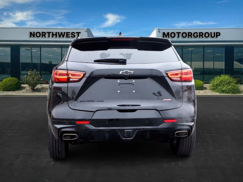 Used 2025 Black Chevrolet RS image 6