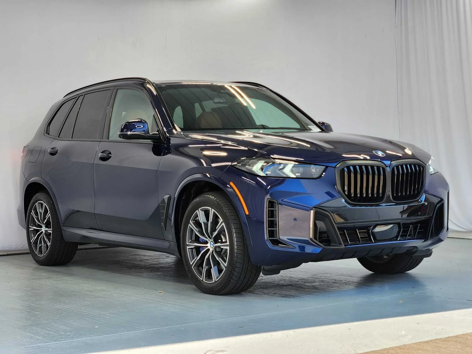 Certified Used 2026 Tanzanite Blue II Metallic BMW xDrive40i image 4