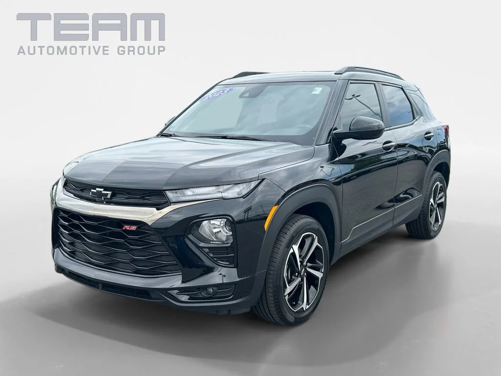 Used 2023 Mosaic Black Metallic Chevrolet RS image 3