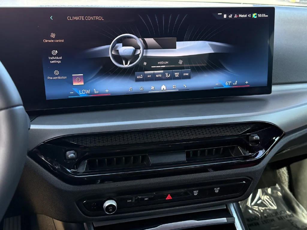 Used 2026  BMW 230i xDrive image 28