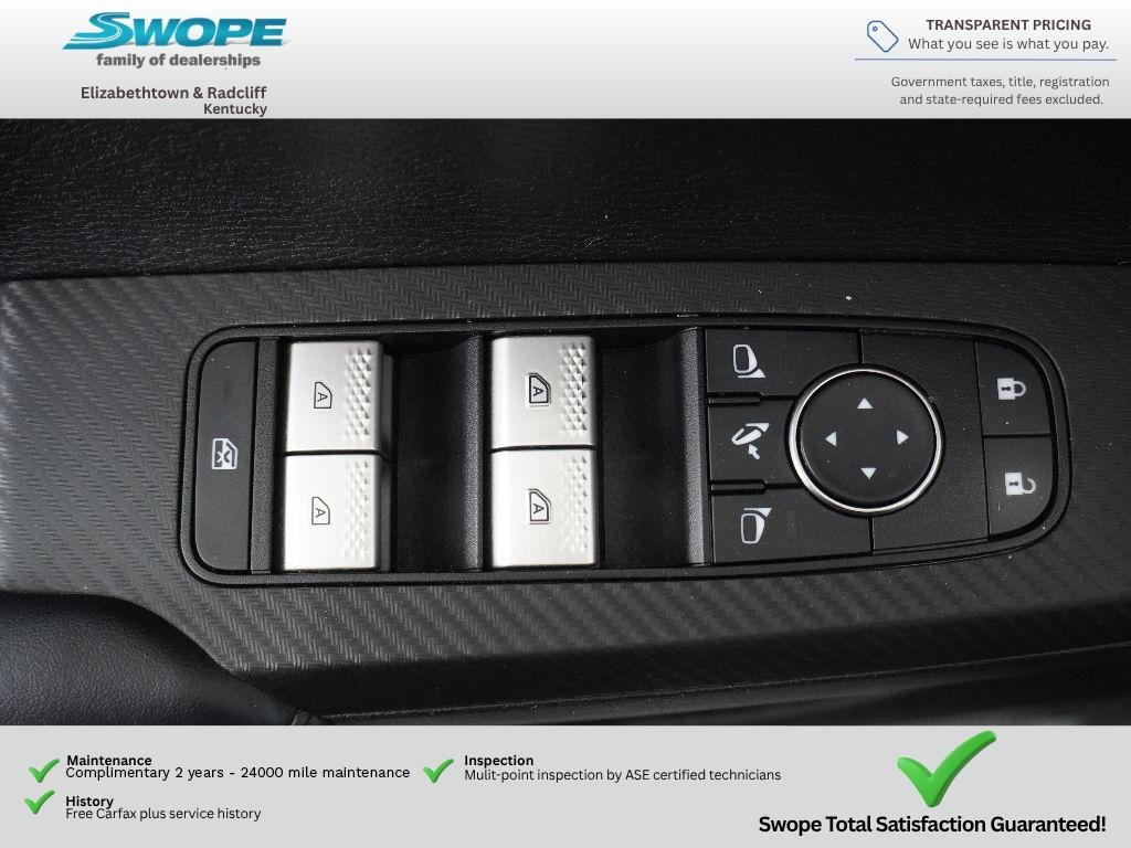 Certified Used 2025 BLACK Mitsubishi SE image 15
