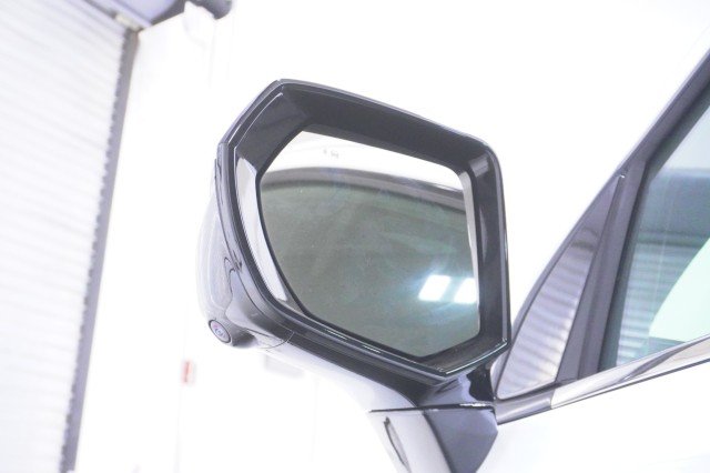 New 2027 Summit White Chevrolet LS image 13