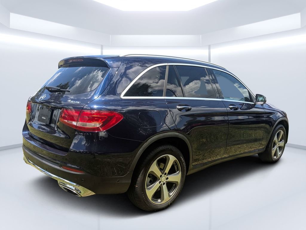 Used 2016 Blue Mercedes-Benz GLC 300 image 3