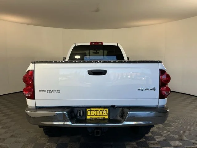 Used 2007 Bright White Dodge SLT image 5