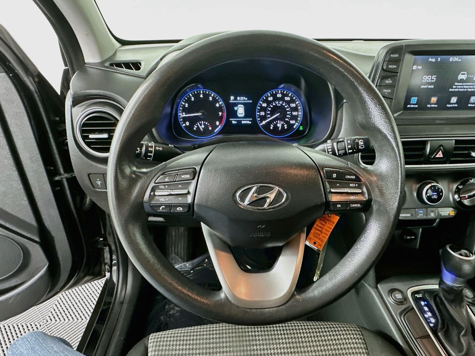 Used 2019 Ultra Black Pearl Hyundai SE image 12