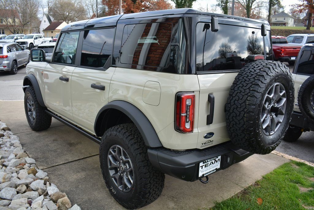 New 2025 Desert Sand Ford Badlands® image 4
