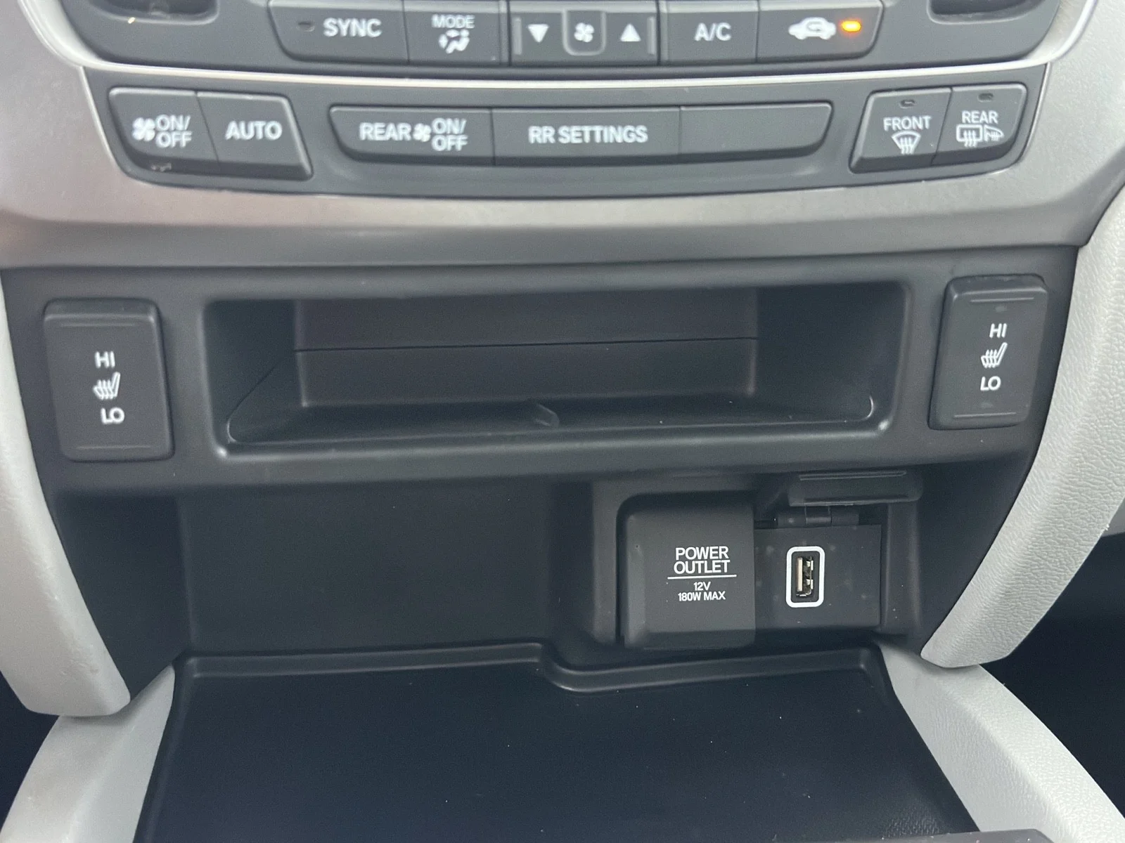 Used 2019 Forest Mist Metallic Honda RTL-T AWD image 28