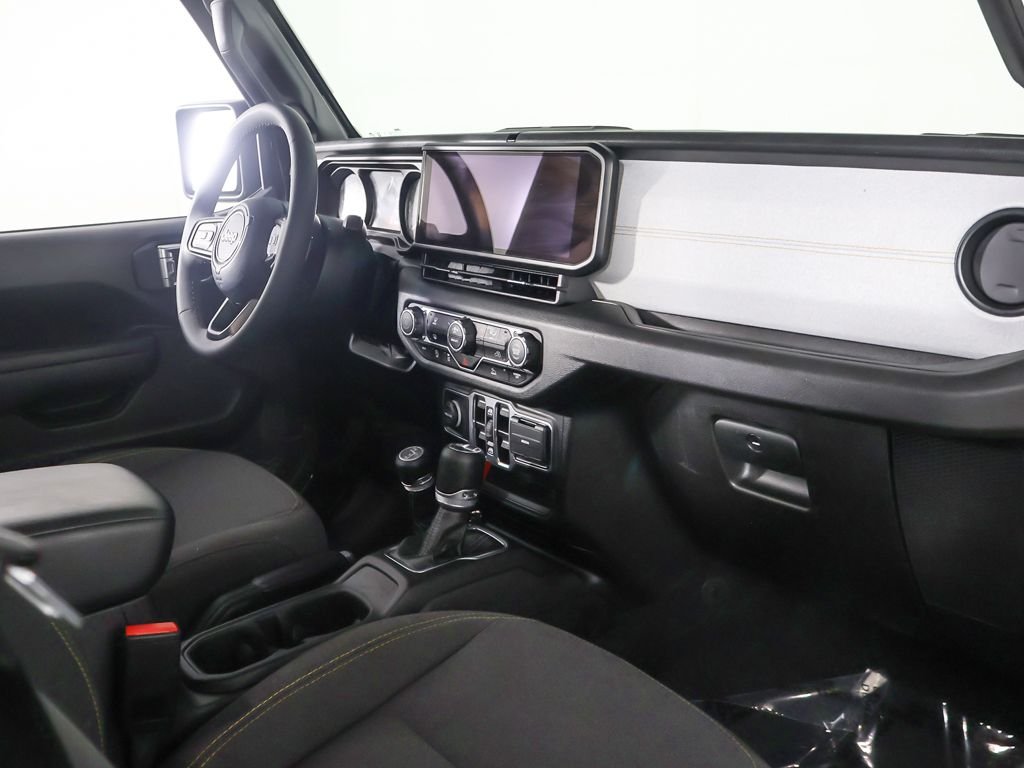Used 2025 Black Jeep Sport S image 25