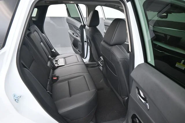 New 2026 Everest White Pearl TriCoat Nissan SL image 15
