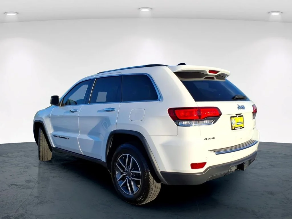 Used 2022 White Jeep Limited image 14