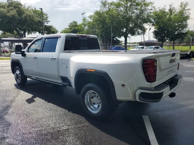 Used 2024 Summit White GMC Denali DRW image 3