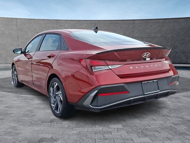 2025 Hyundai Elantra SEL - Photo 8