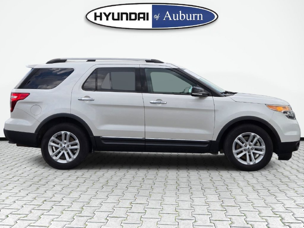 Used 2015 White Ford XLT image 4