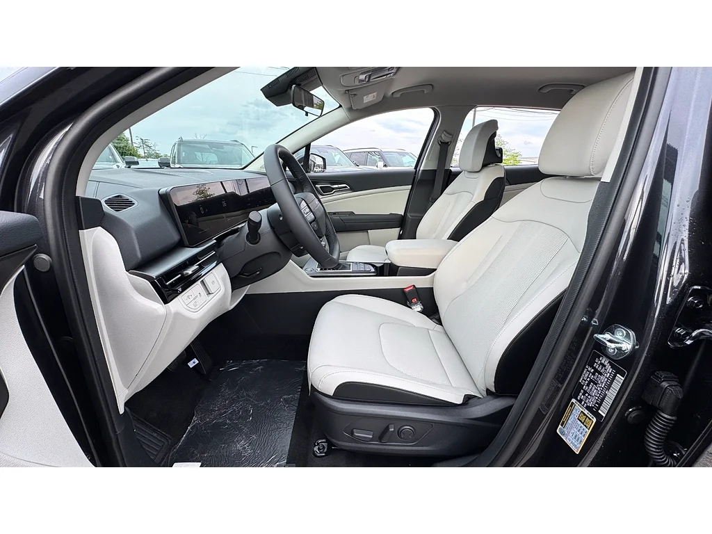 New 2026 Gry Kia EX image 8