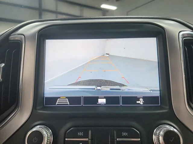Used 2020 Gray GMC Elevation image 29