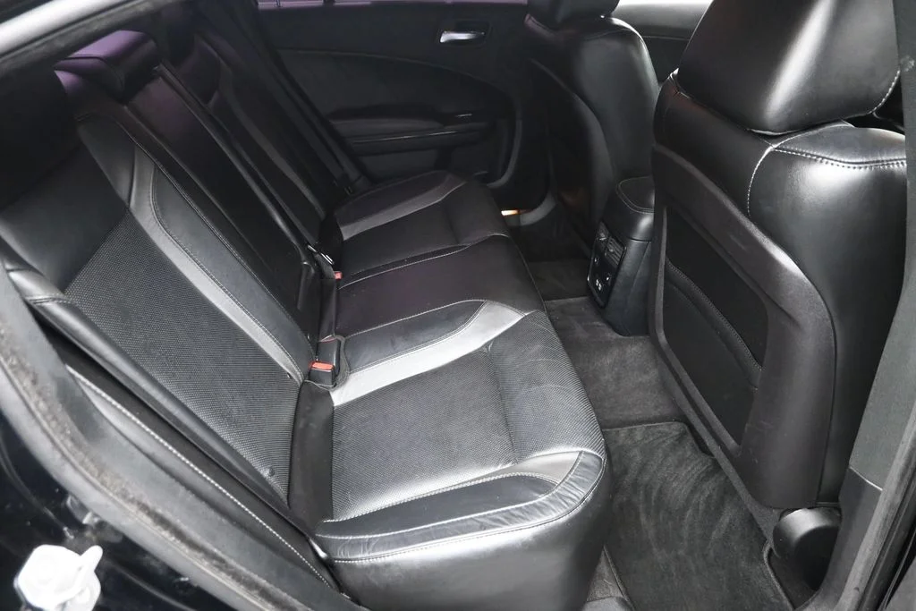 Used 2017 Black Dodge SXT image 10