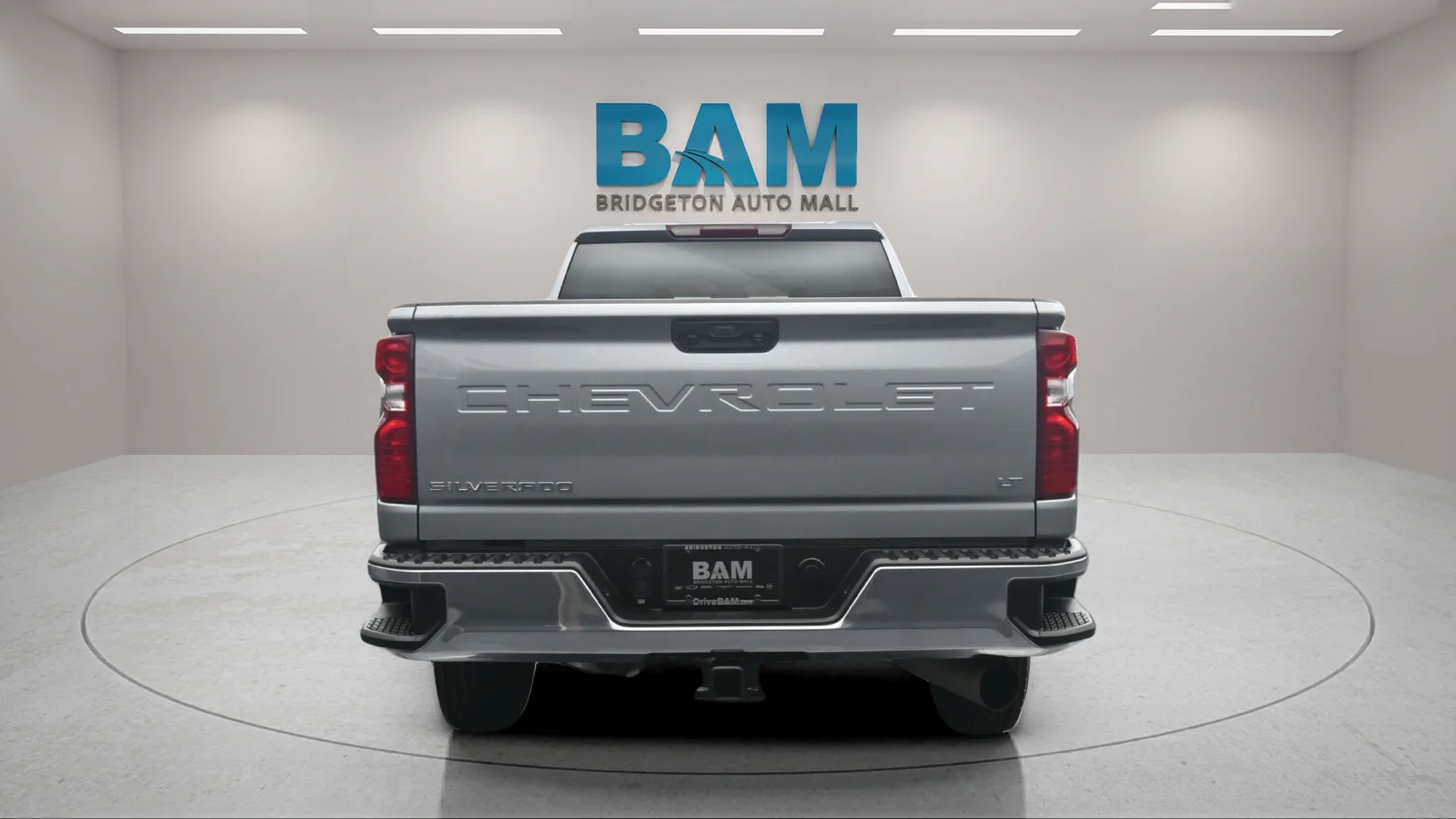 Used 2026 Sterling Gray Metallic Chevrolet LT image 4