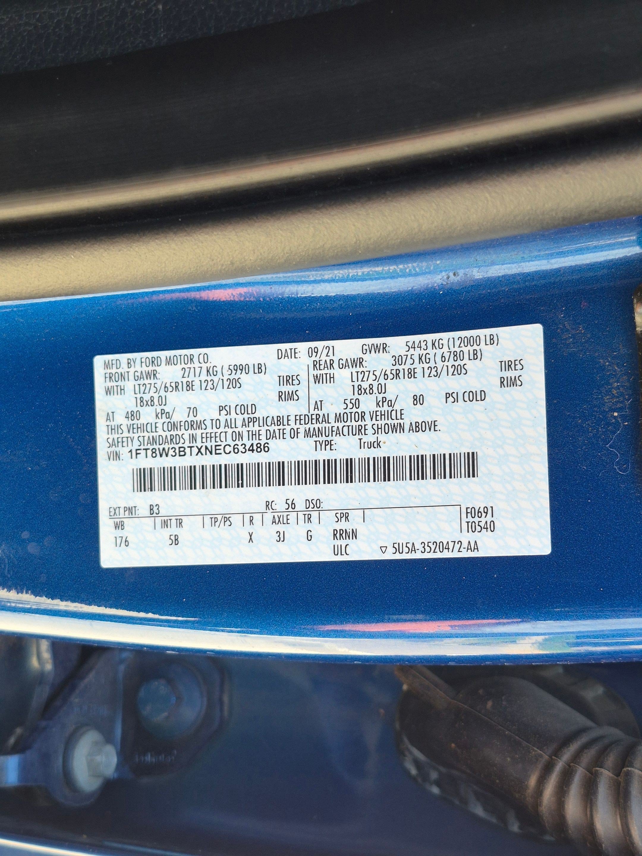 Used 2022 Blue Metallic Ford LARIAT image 32