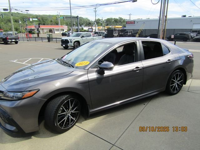 Certified Used 2023 Predawn Gray Mica Toyota SE image 3