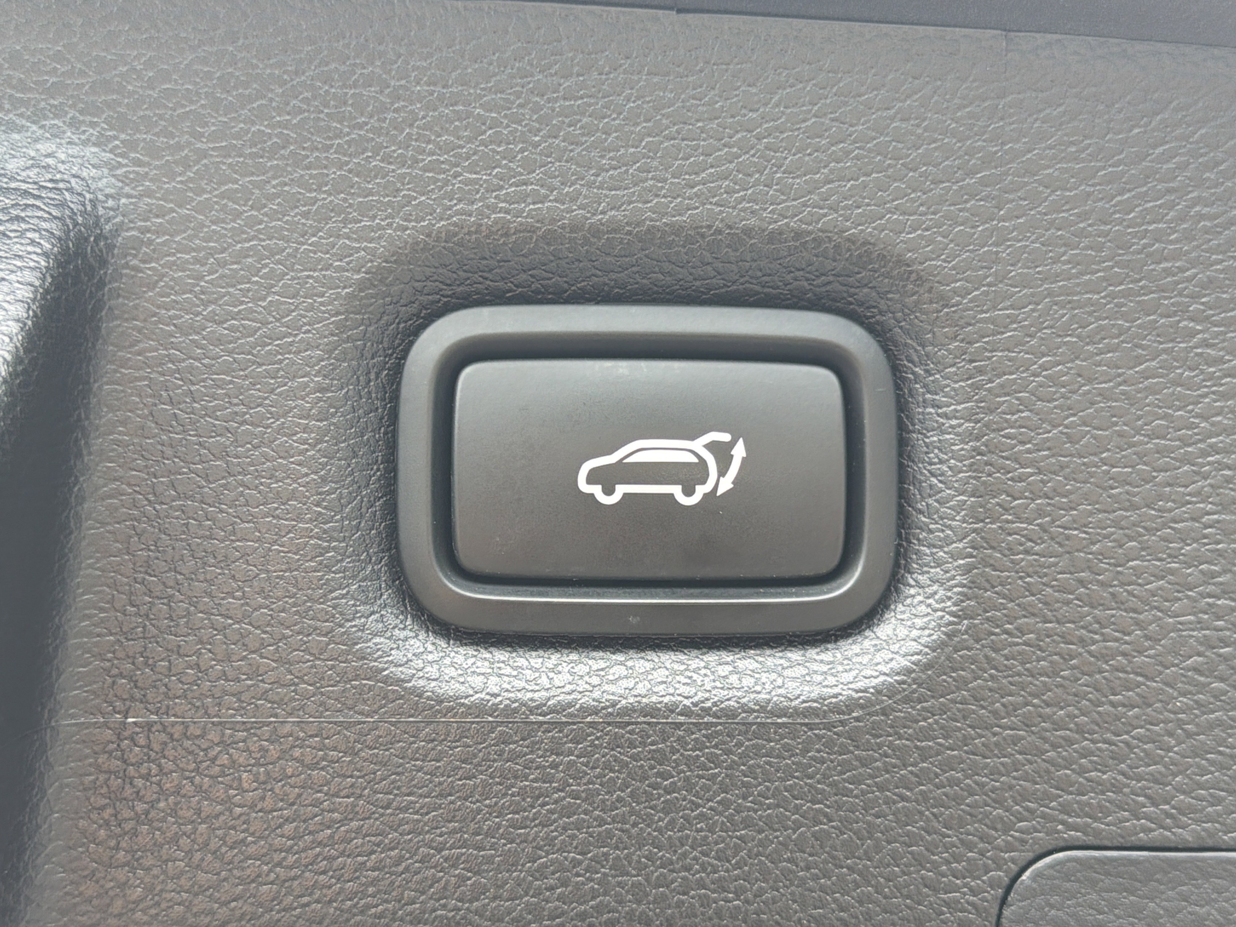 Used 2023 Portofino Gray Hyundai SEL Premium image 24