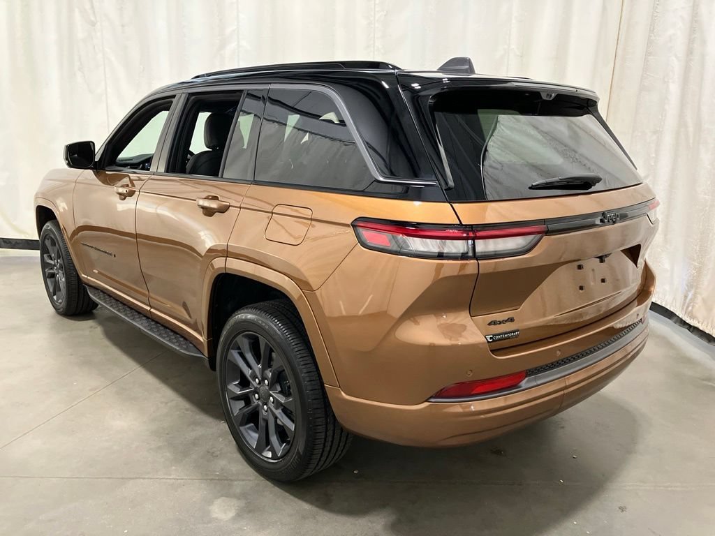New 2026 Copper Shino Metallic Clear-Coat Exterior Paint Jeep Limited Reserve image 26