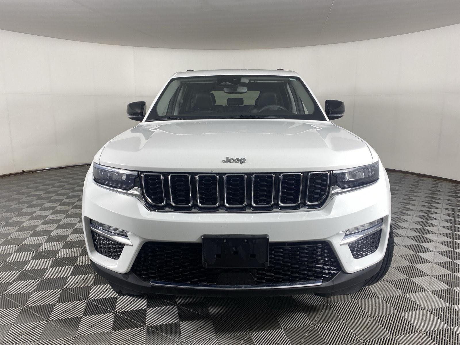 Used 2023 Bright White Clearcoat Jeep Limited image 2