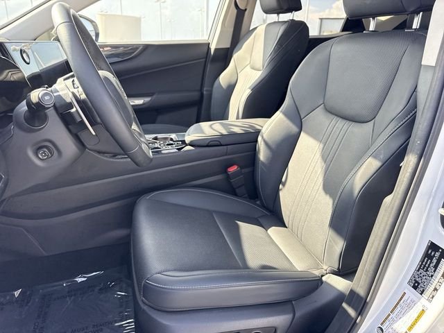 Certified Used 2025 White Lexus 350 Premium image 11