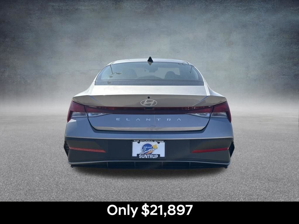 Certified Used 2026 Fluid Metal Hyundai SE image 4