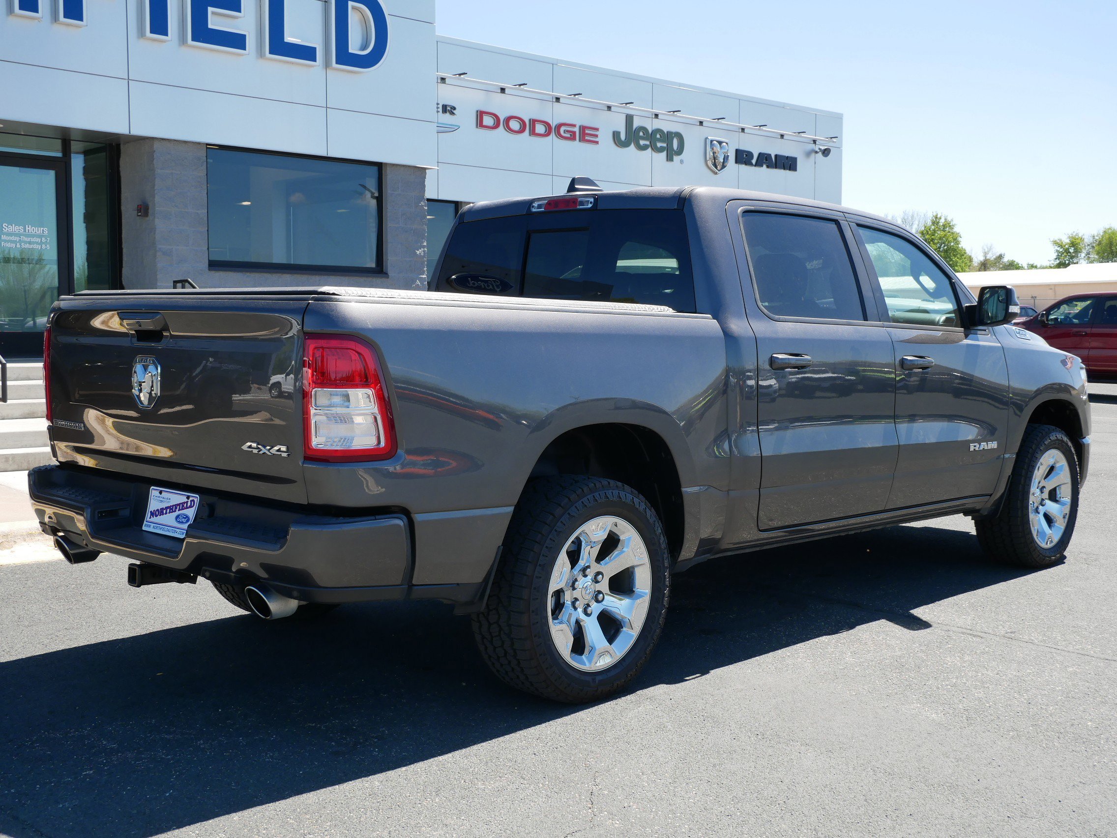 Used 2019 Granite Crystal Metallic Clearcoat Ram Big Horn/Lone Star image 8