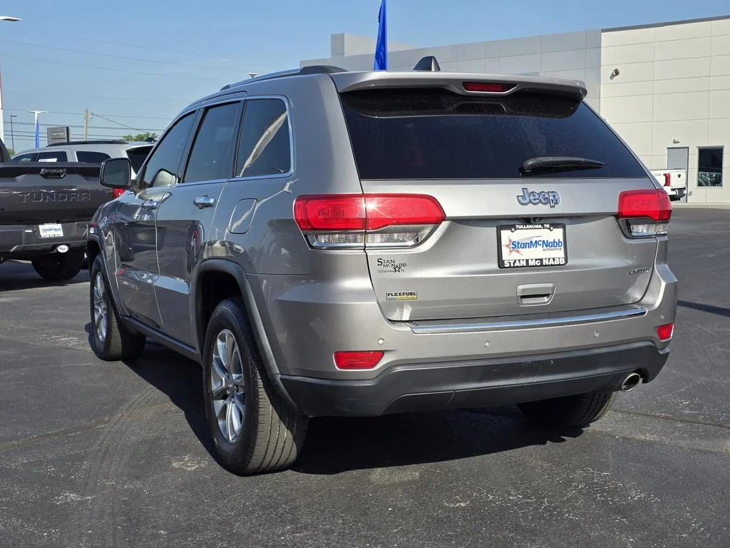 Used 2015 Silver Jeep Limited image 5