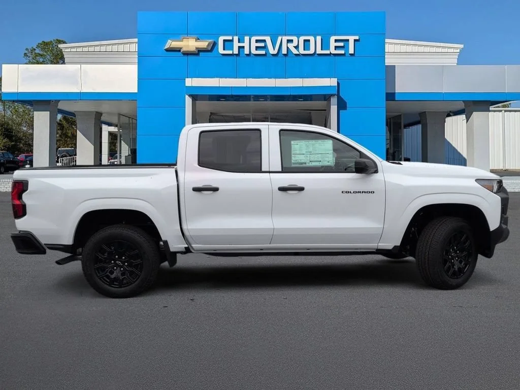 New 2026 Summit White Chevrolet WT image 2