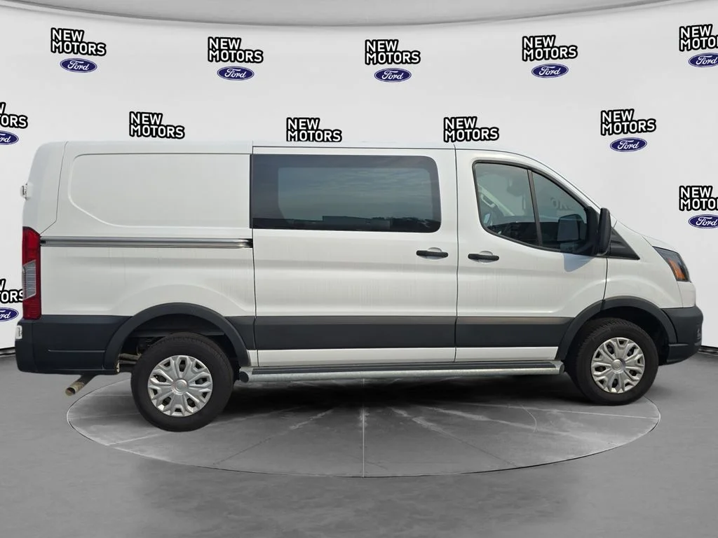 Used 2024 Oxford White Ford Base image 15