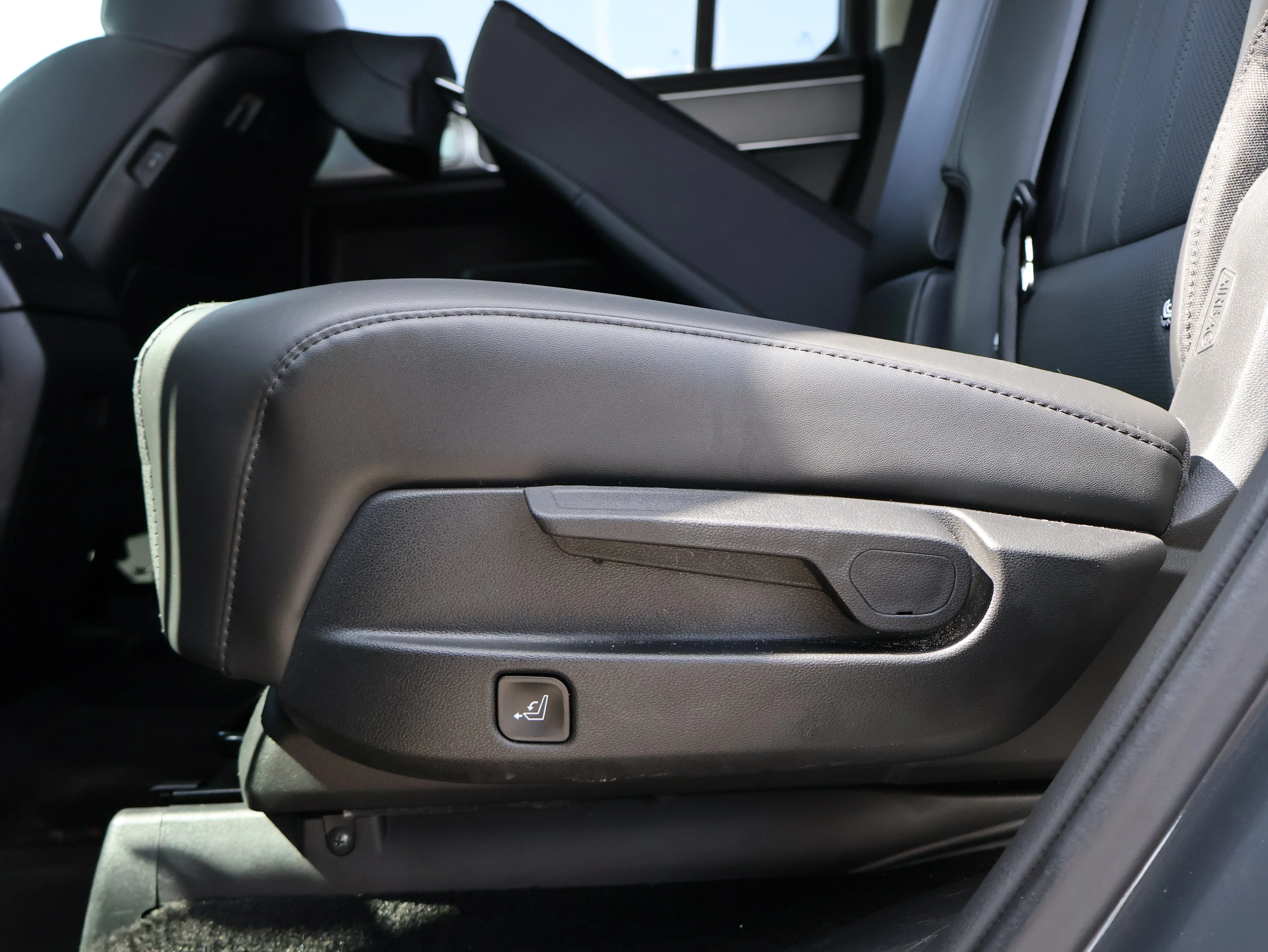 Used 2025 Ecotronic Gray Hyundai SEL image 21
