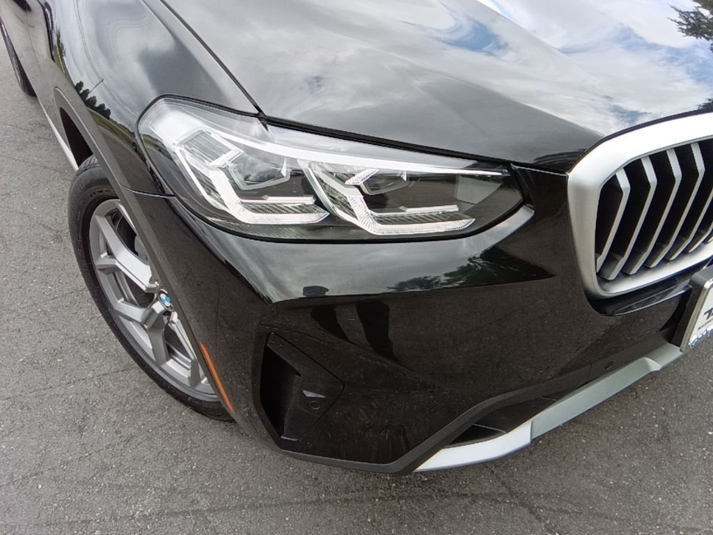 Certified Used 2024 Black Sapphire Metallic BMW xDrive30i image 30
