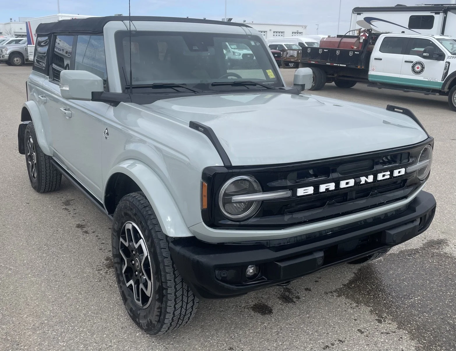 Used 2022 Cactus Gray Ford OUTER BANKS image 7