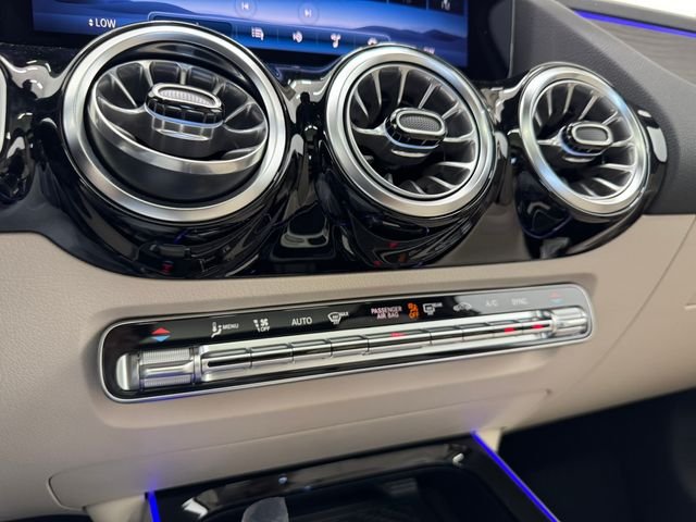 New 2026 Polar White Mercedes-Benz GLA 250 image 47