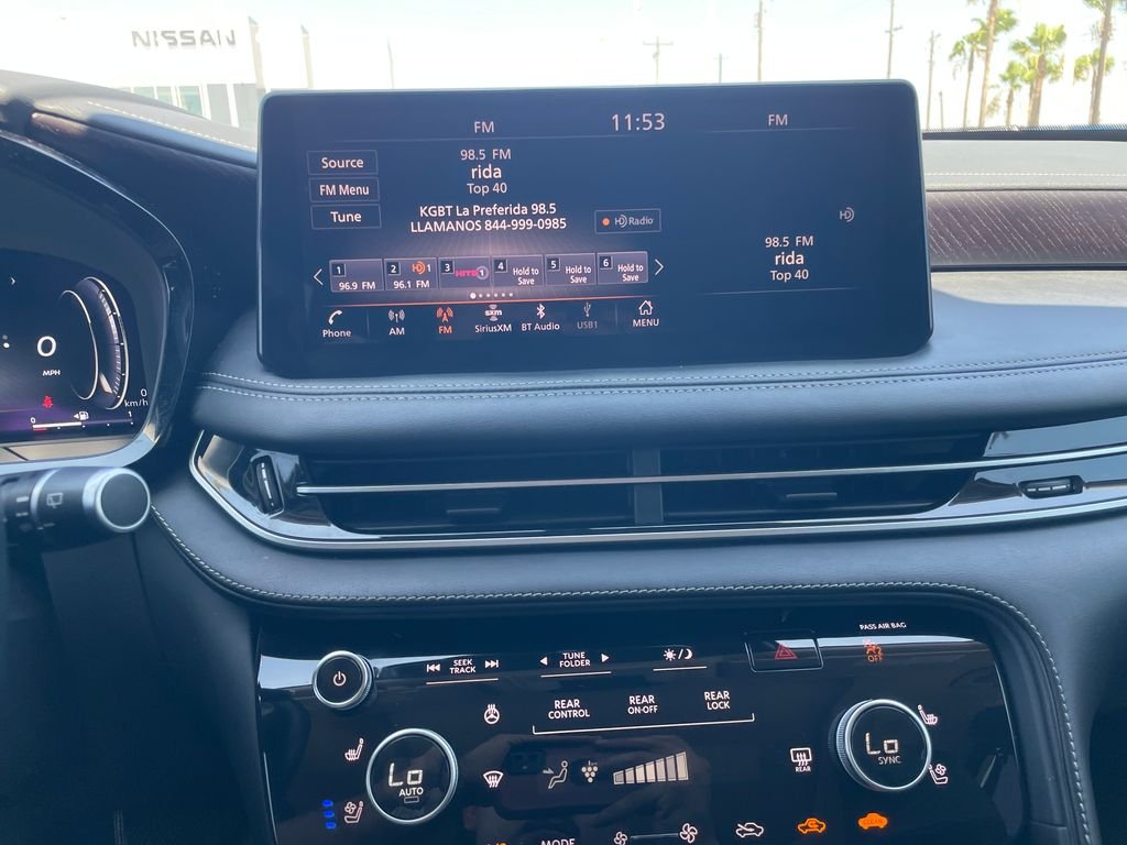Used 2023 Blue INFINITI Sensory image 17