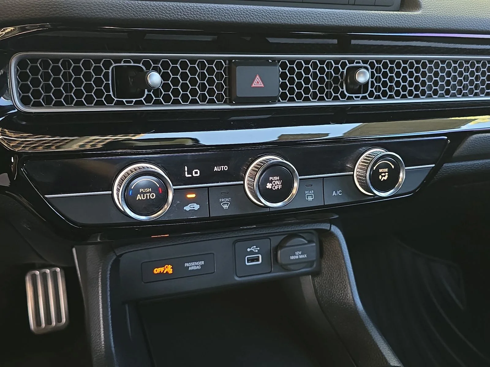 2024 Honda Civic Sport - Photo 25