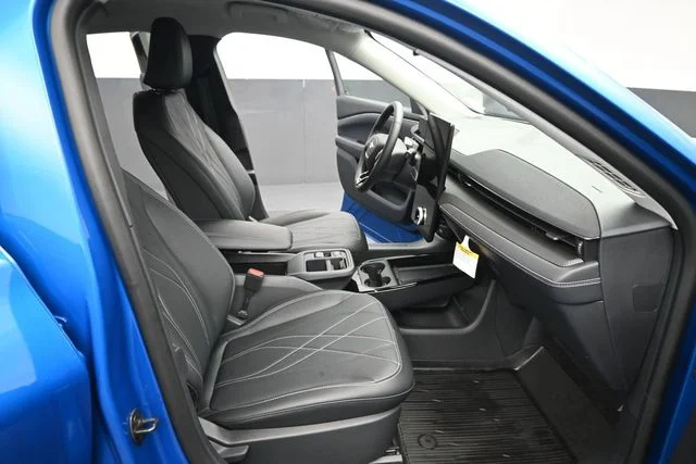 Certified Used 2025 Velocity Blue Metallic Ford Select image 28
