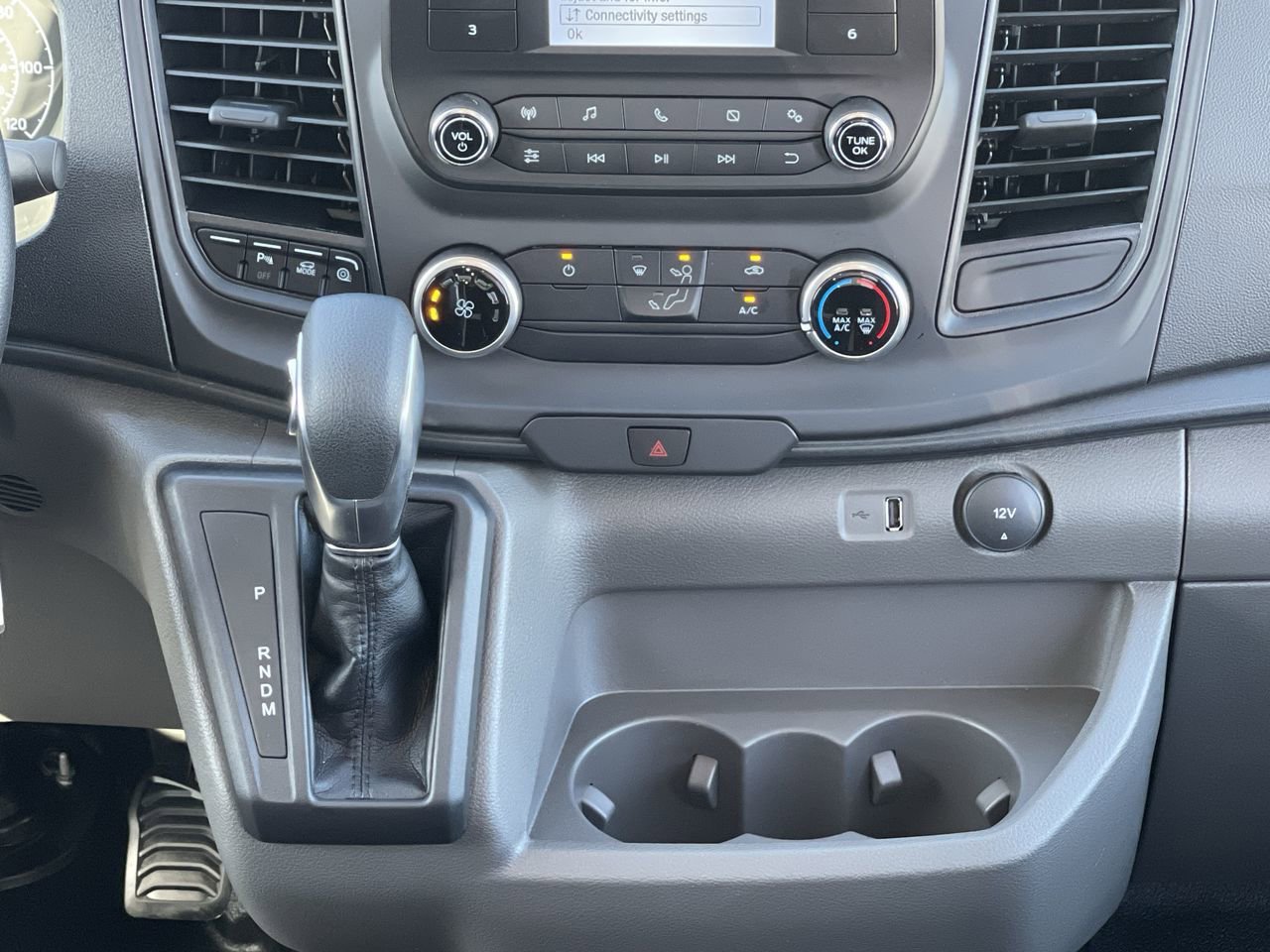 2025 Ford Transit Van Base - Photo 13