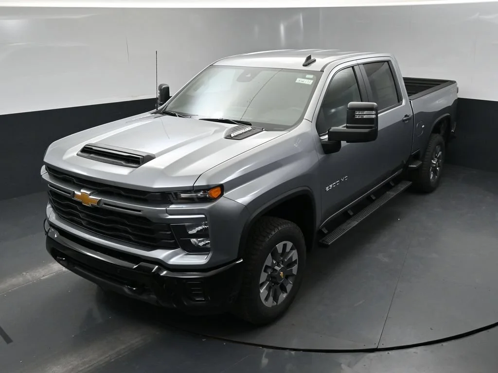 New 2026 Sterling Gray Metallic Chevrolet Custom image 33