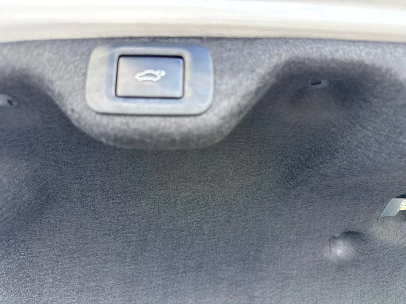 Used 2025 White Lexus 300h image 20