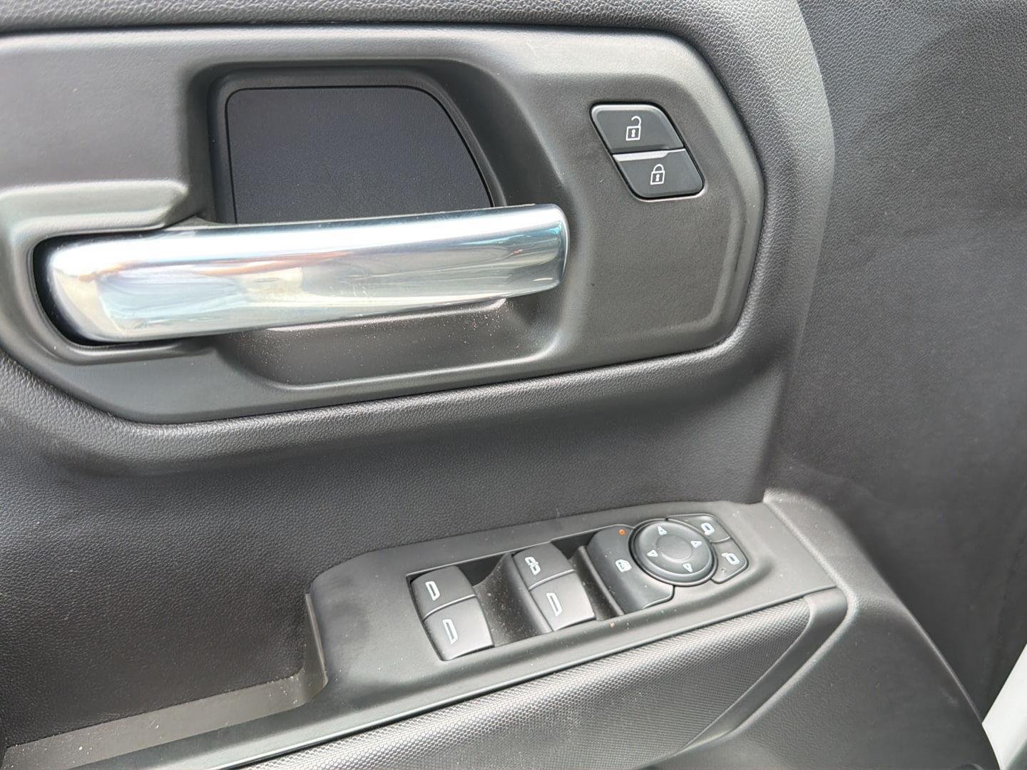 Used 2024 Summit White Chevrolet Custom image 30