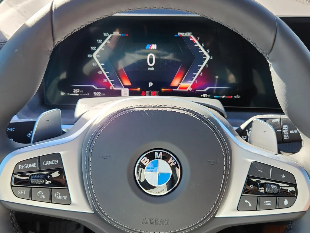 New 2026 Mineral White Metallic BMW xDrive40i image 12