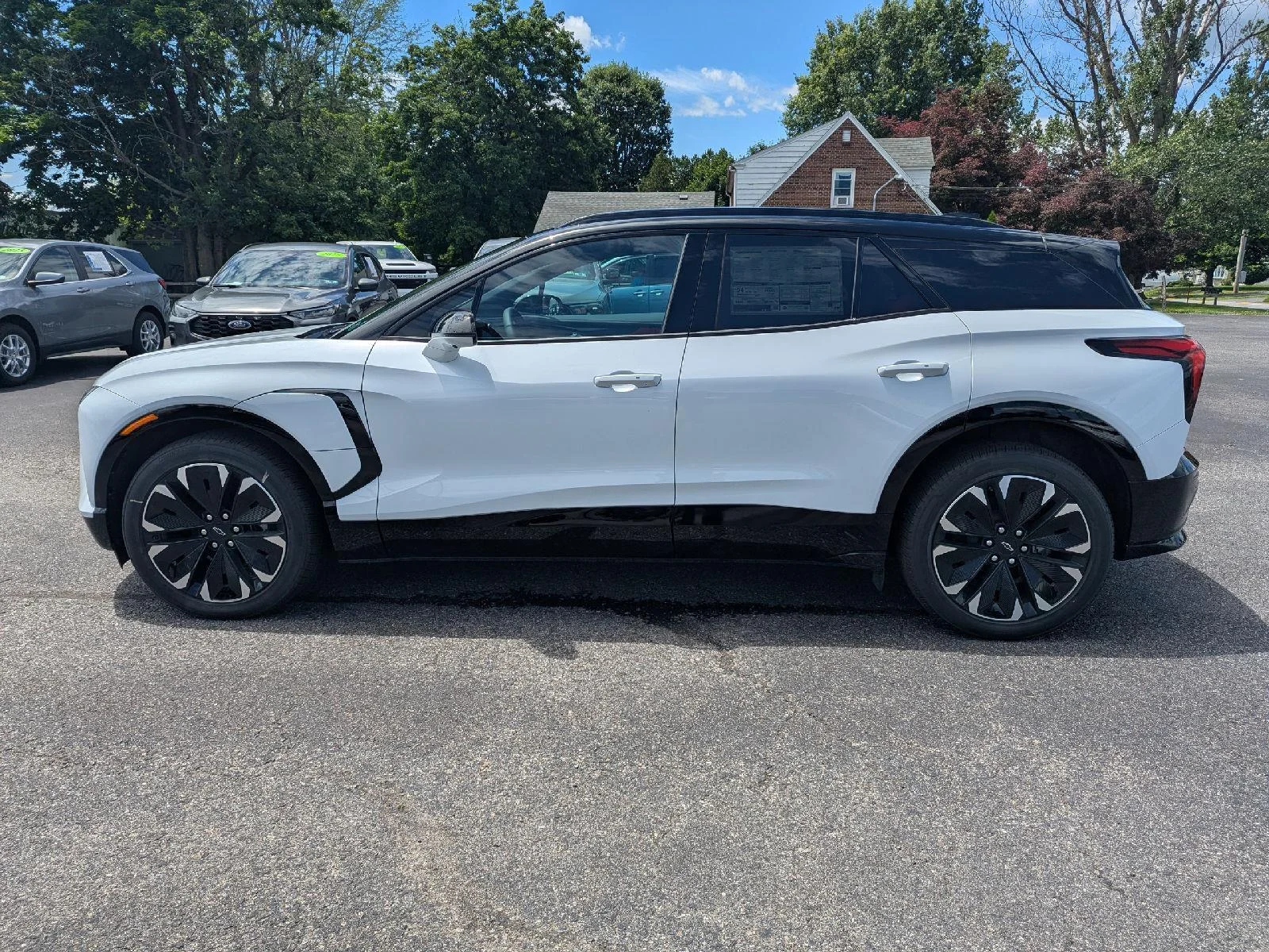 New 2026 Polar White Tricoat Chevrolet RS image 7